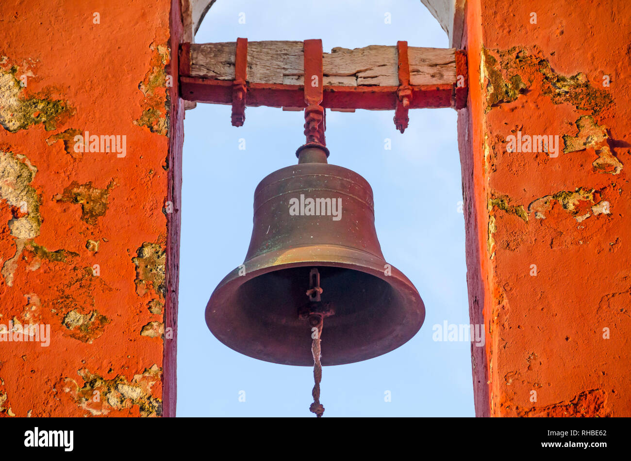 Dettaglio chiudere-rossa torre campanaria Fort Frederik a Frederiksted St Croix USVI Foto Stock