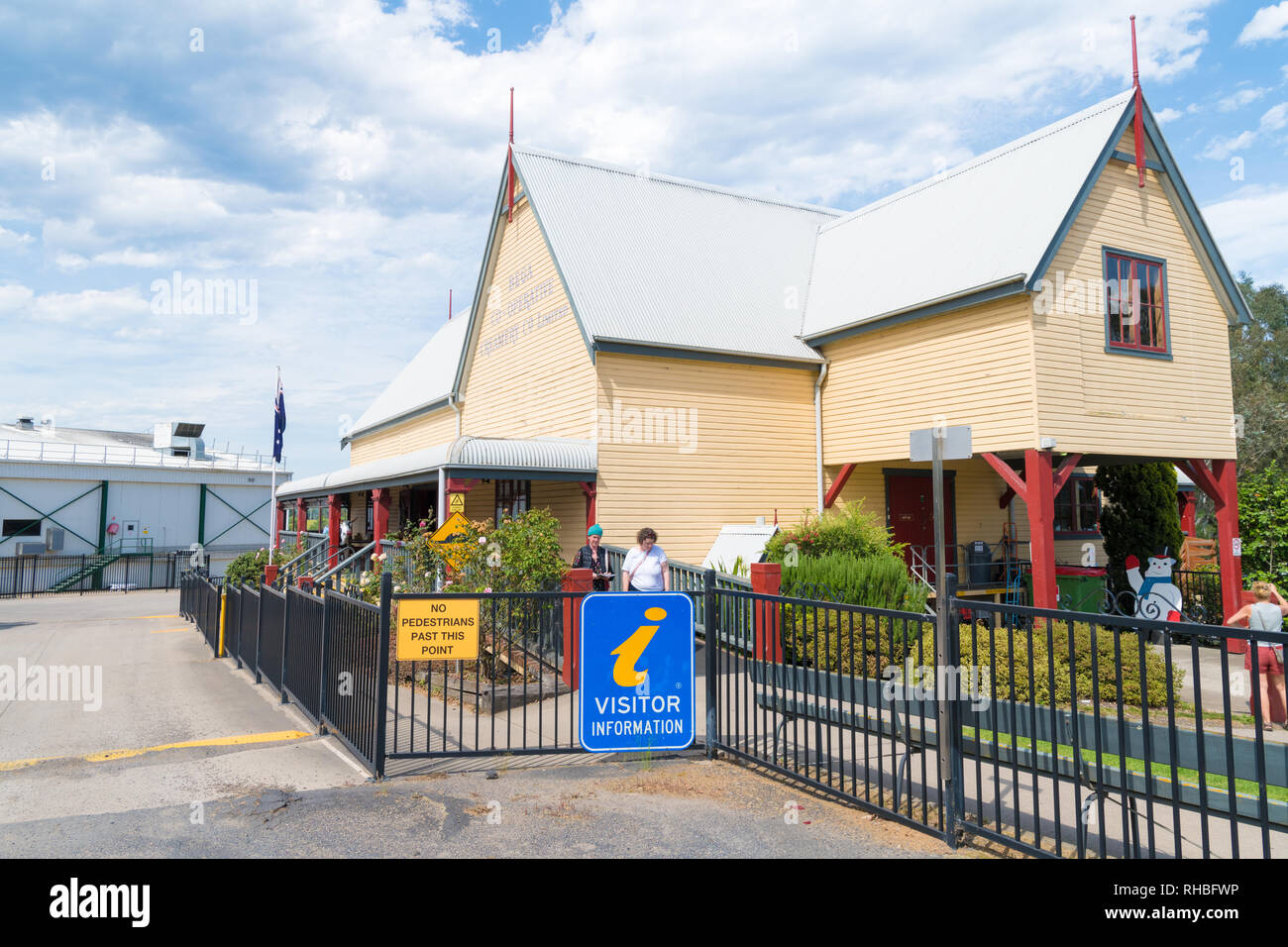 Bega, NSW, Australia-December 27, 2018: Bega formaggio Heritage Center shop e il centro di informazione nella storica città di Bega, NSW, Australia, ben k Foto Stock