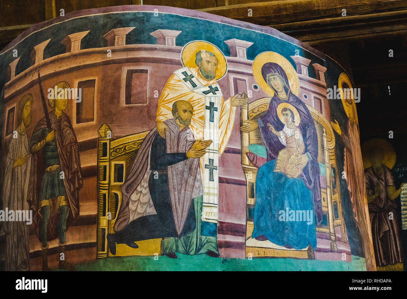 Interno della Cappella della Santissima Trinità a Lublin, Polonia. Re Ladislao II Jagiello in ginocchio davanti alla Vergine Maria Foto Stock