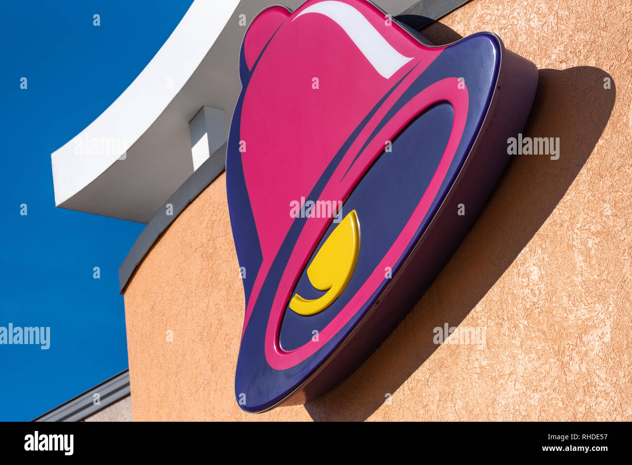Taco Bell logo segnaletica. (USA) Foto Stock