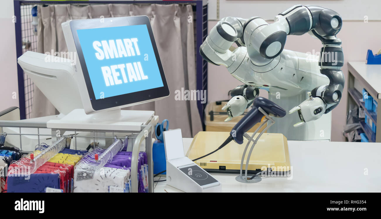 Smart retail nel futuristico concetto di tecnologia receptionist robot (robot assistente ) in cassa controllare sempre il benvenuto cliente il servizio è inclu Foto Stock