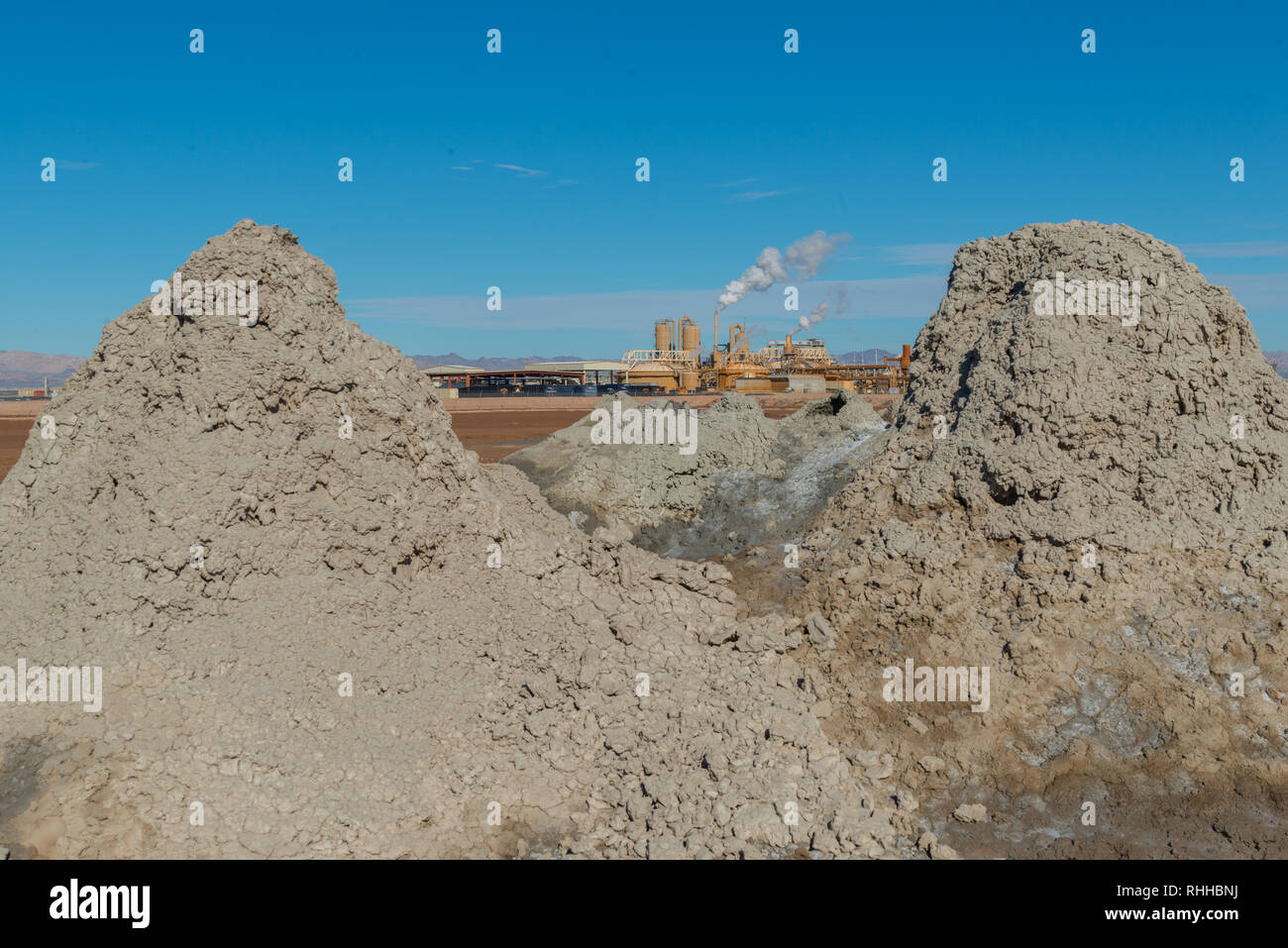 Velme da fonti geotermiche in prossimità del Salton Sea in California, Stati Uniti d'America Foto Stock