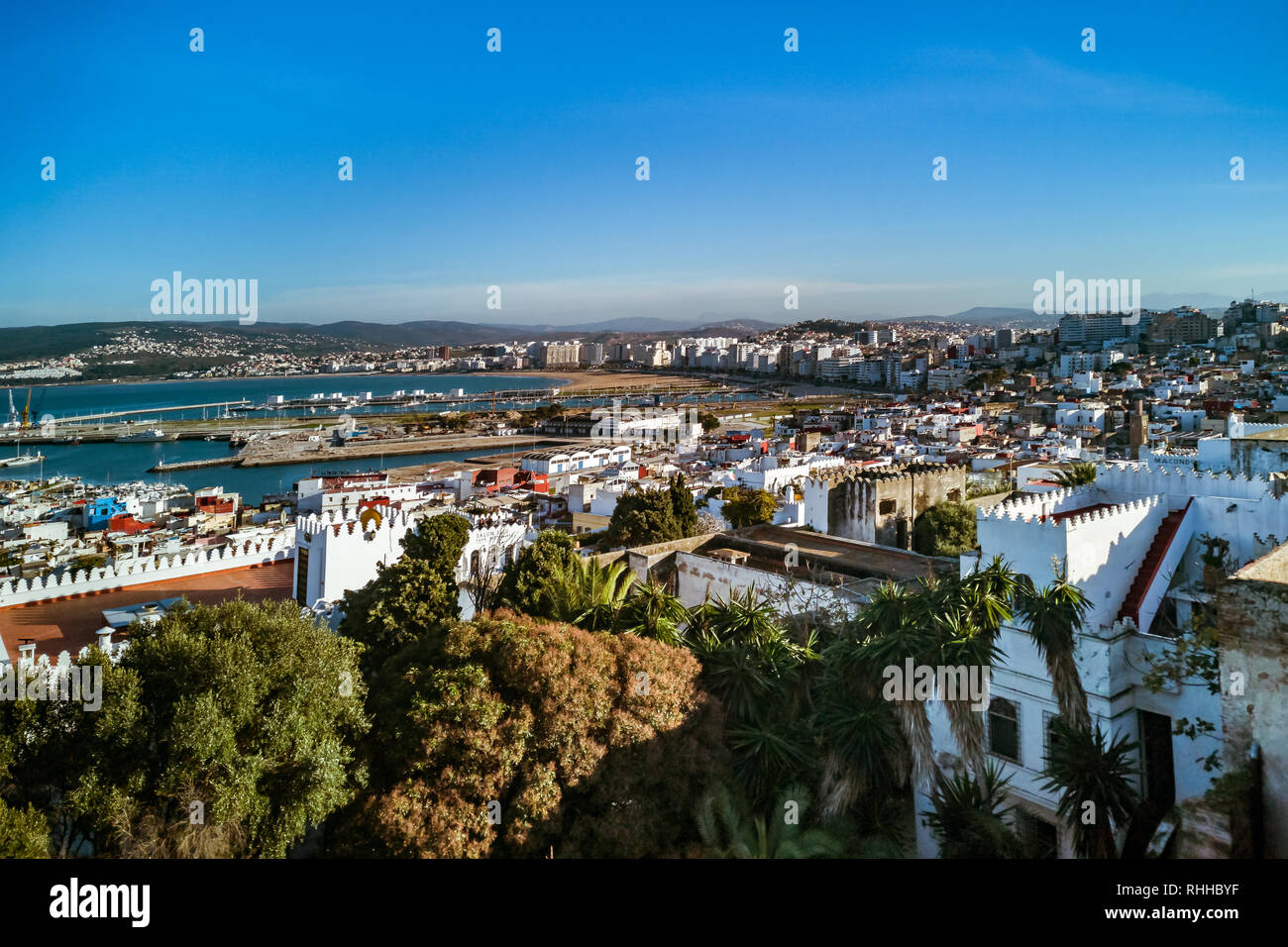 La vecchia medina e il porto di Tangeri, Marocco Foto Stock