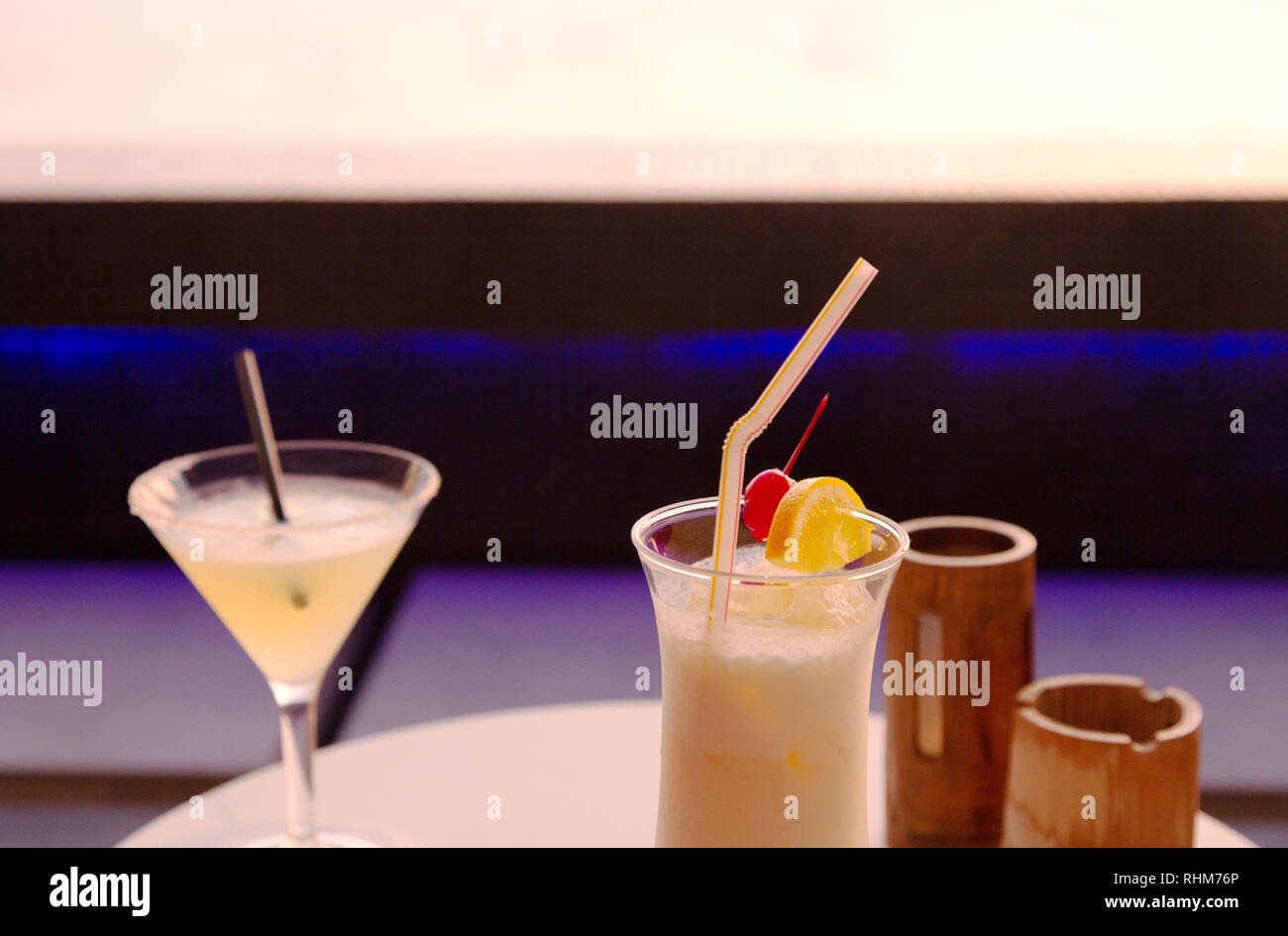 Maldive cocktail per due, su una vacanza tropicale, Rasdhoo atoll, Maldive, Asia Foto Stock