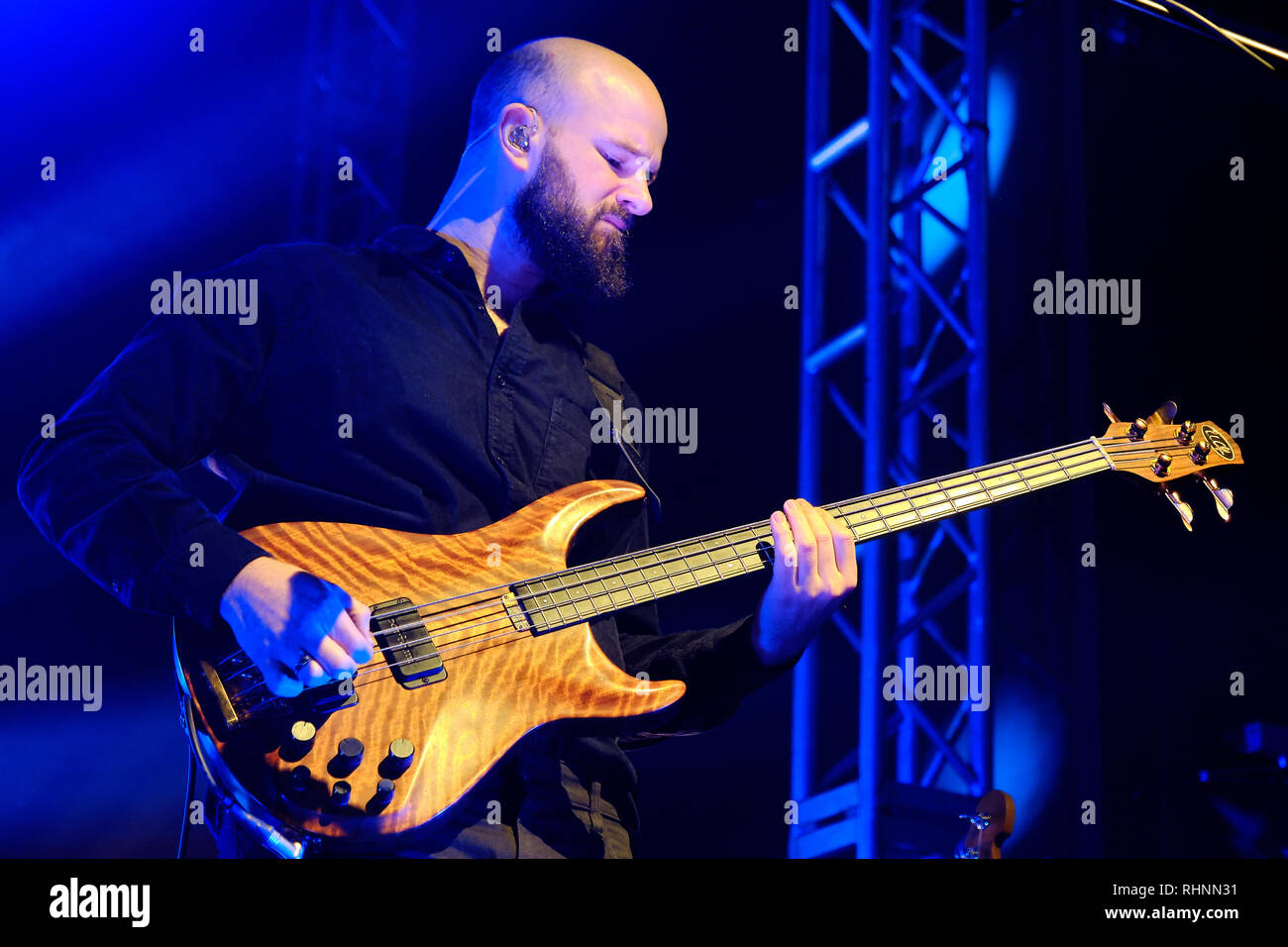 Leeds, Regno Unito. 3 febbraio, 2019. Bianco si trova a giocare a Leeds O2 Academy Harry McVeigh, Charles Grotta, Jack Lawrence-Brown Credito: Mark Ellis/Alamy Live News Foto Stock