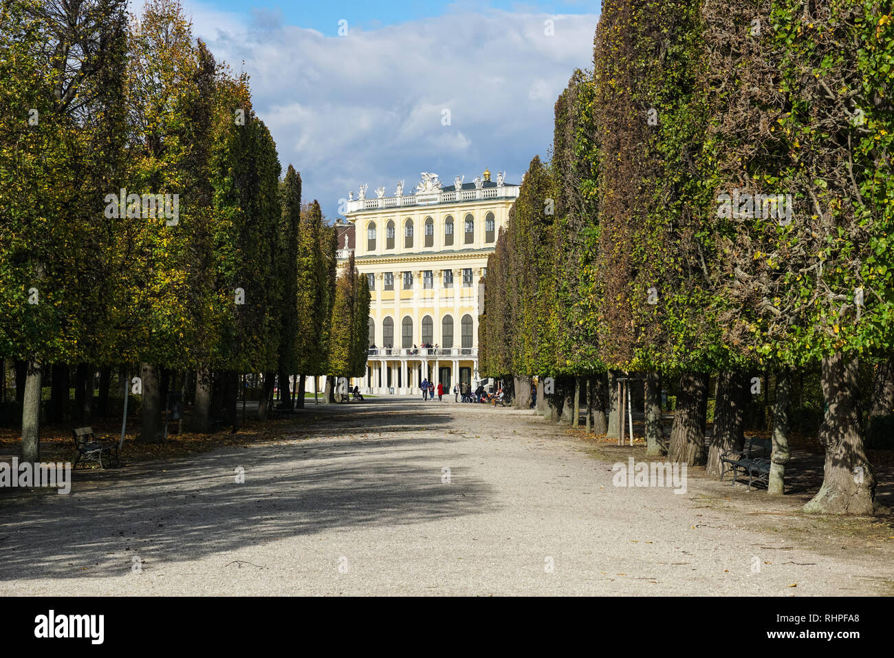 Il Palazzo di Schönbrunn giardini in Vienna, Austria Foto Stock