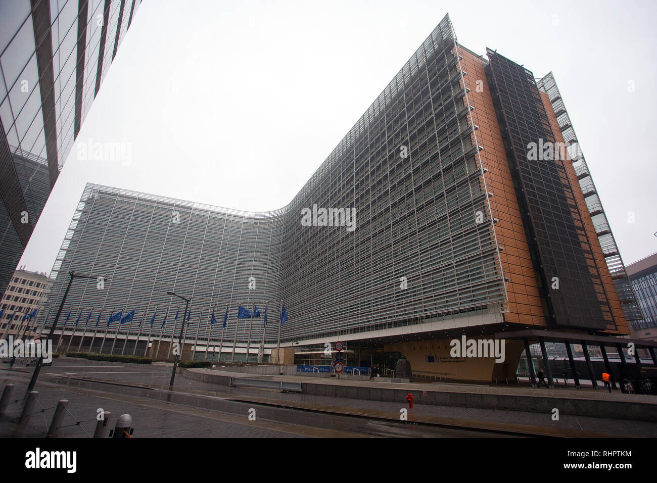 Vista generale GV dell'esterno dell'ufficio della sede centrale della Commissione europea a Bruxelles, Belgio, Europa Foto Stock