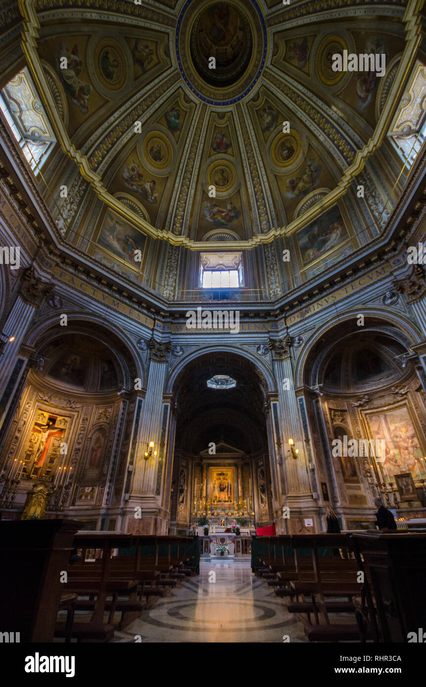 All'interno della chiesa del Santissimo Nome di Maria al Foro Traiano (Santissimo Nome di Maria al Foro Traiano) in Roma, Italia Foto Stock