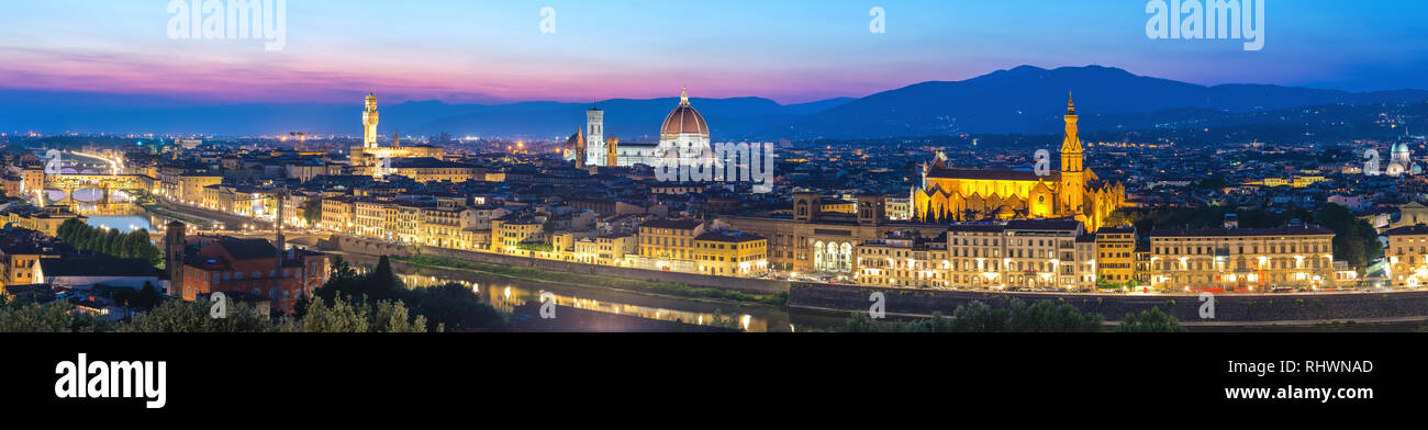 Firenze Italia, panorama al tramonto skyline della città Foto Stock
