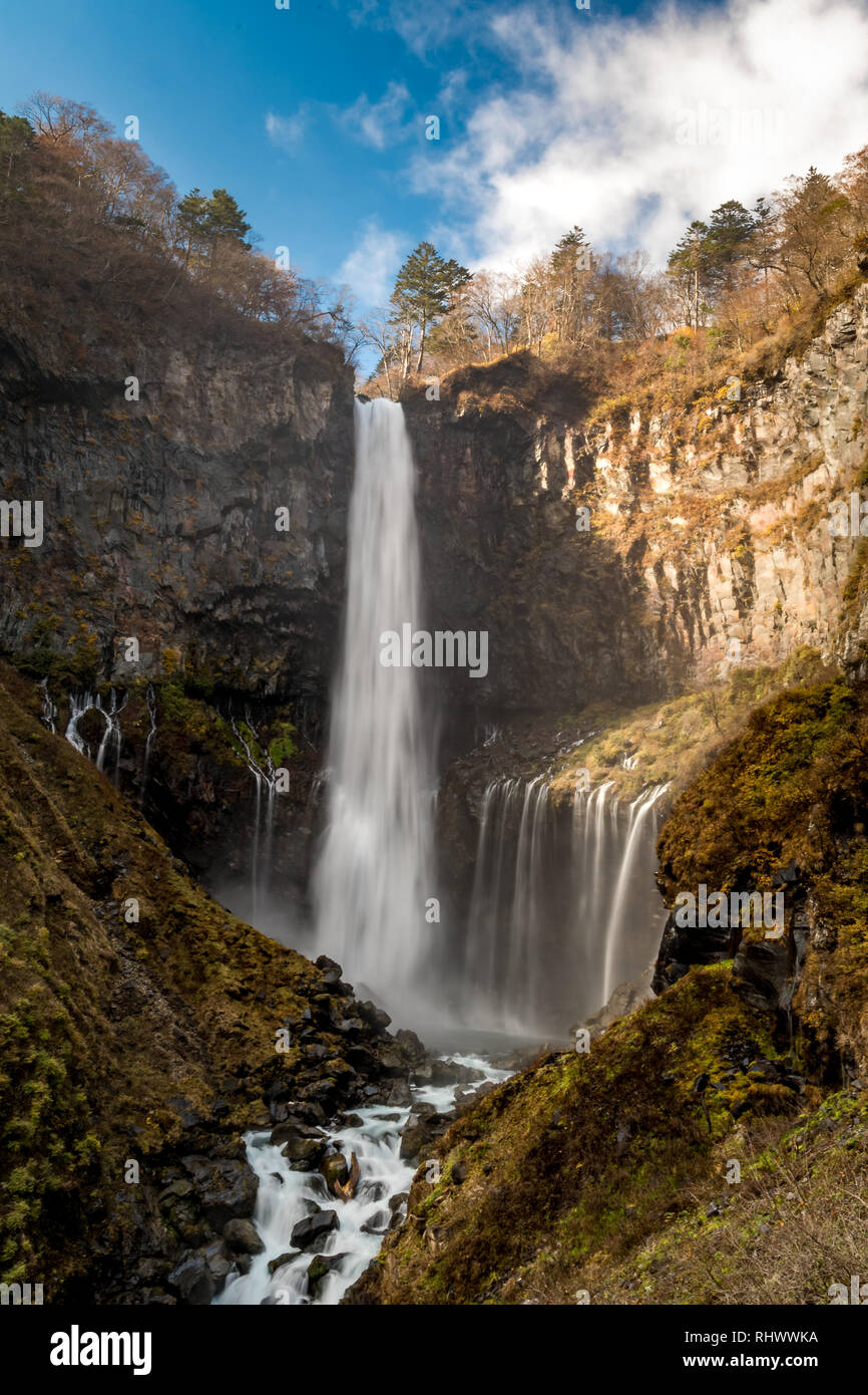 Kegon cade in Nikko Nationalpark è uno dei più grandi e impressionanti cascate in Giappone Foto Stock