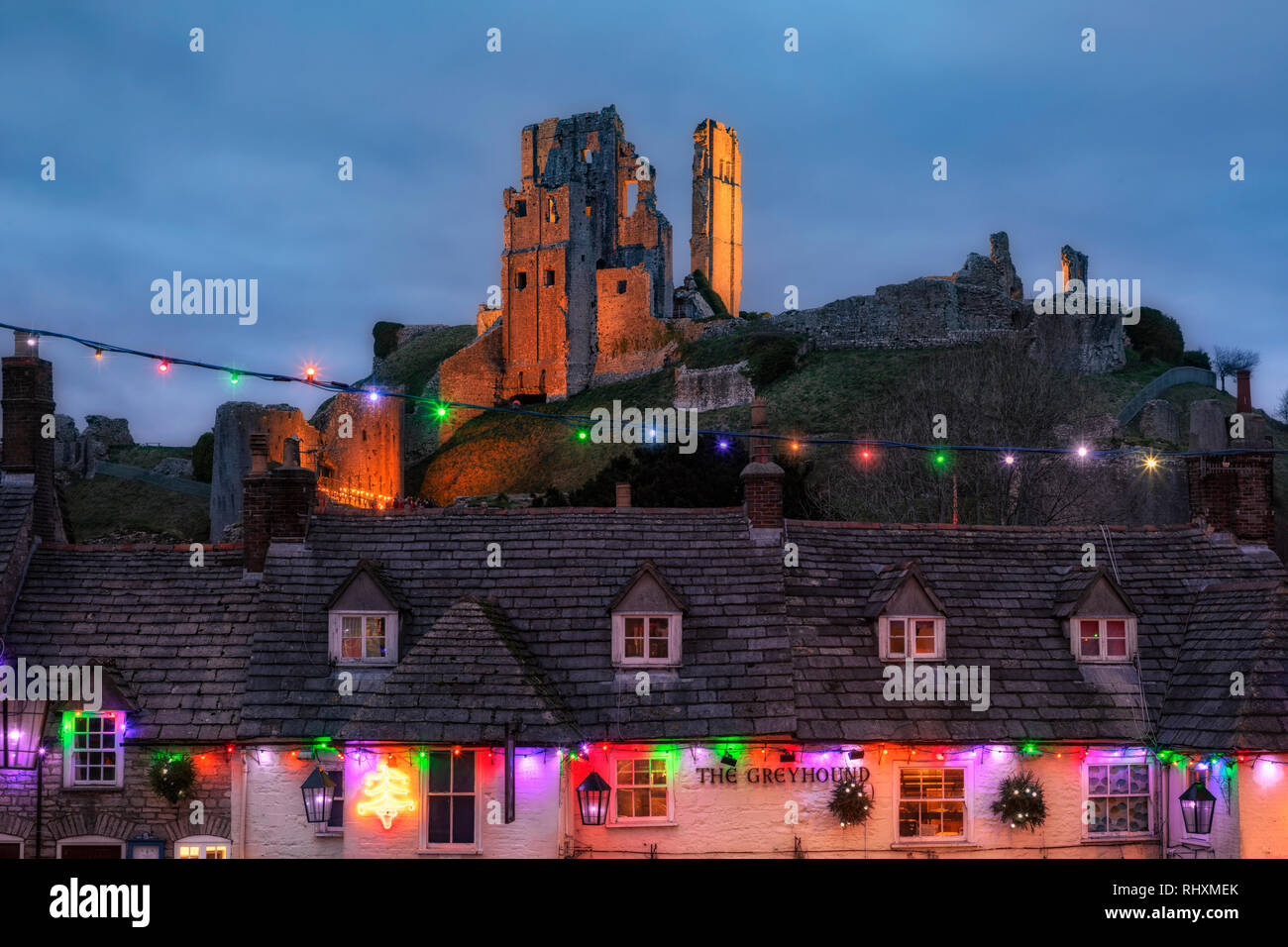 Corfe Castle, Natale, Dorset, England, Regno Unito Foto Stock