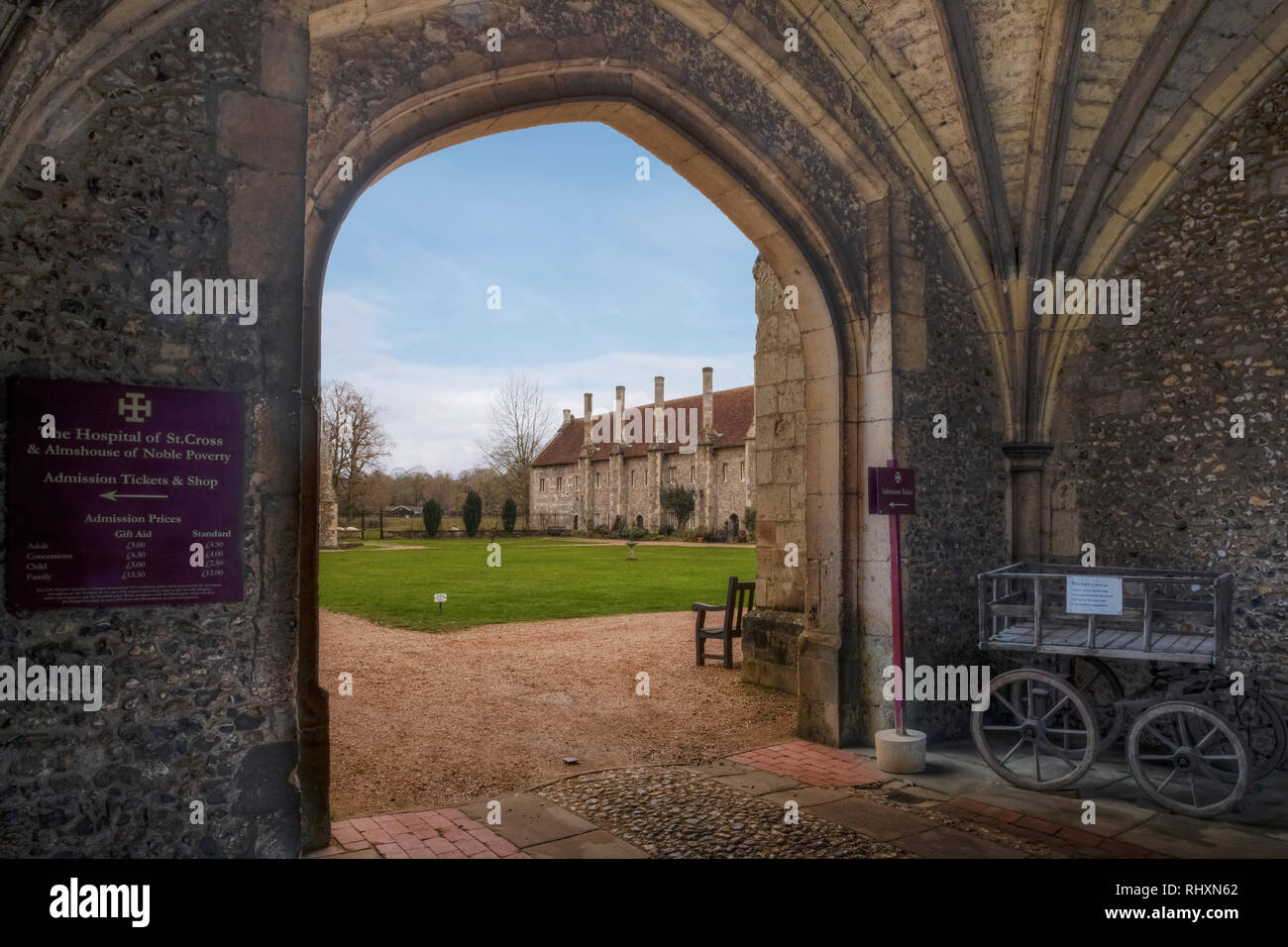 Ospedale di Santa Croce, Winchester, Hampshire, Inghilterra, Regno Unito Foto Stock