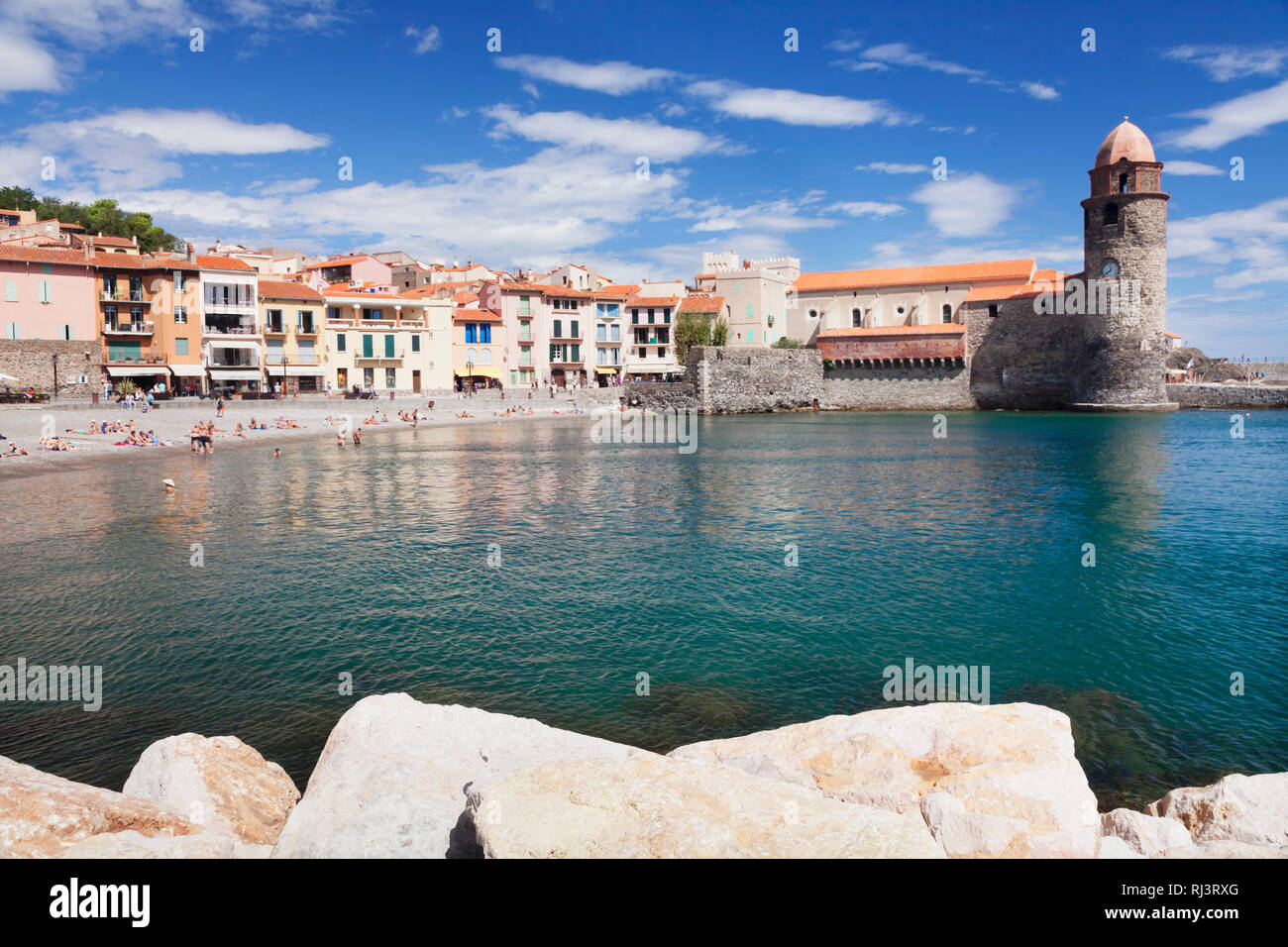 Wehrkirche Notre Dame des Anges, Collioure, Pyrenäen, Languedoc-Roussillon, Südfrankreich, Frankreich Foto Stock