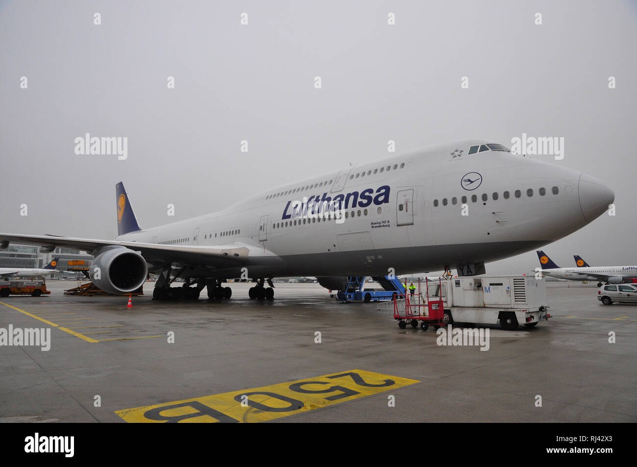 Zivilluftfahrt, Passagierflugzeug, Vorfeld, Check-up, Startvorbereitungen, Foto Stock