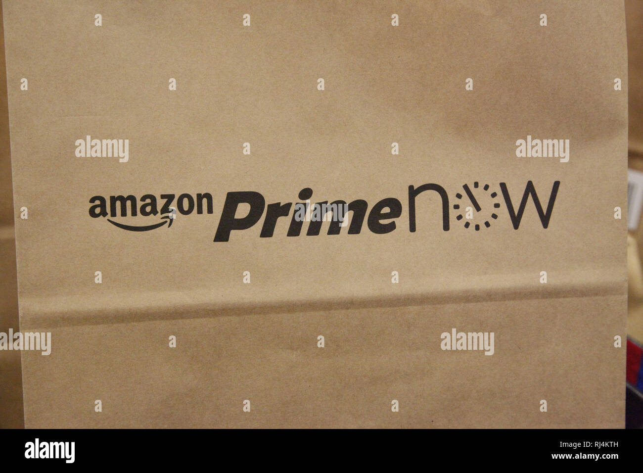 Marca di Amazon ora sul sacchetto in Germania Foto Stock