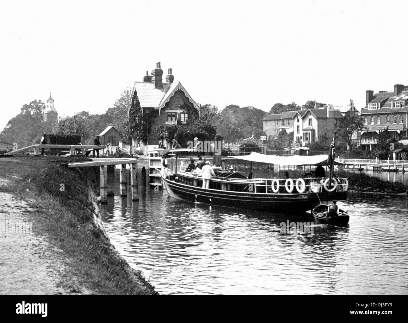 Sunbury serratura, Thames di Fiume Foto Stock