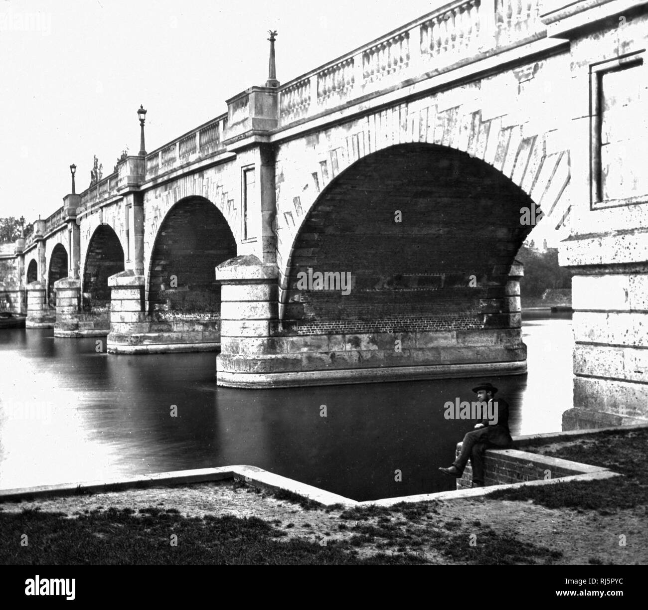 Kingston Bridge, Thames di Fiume Foto Stock