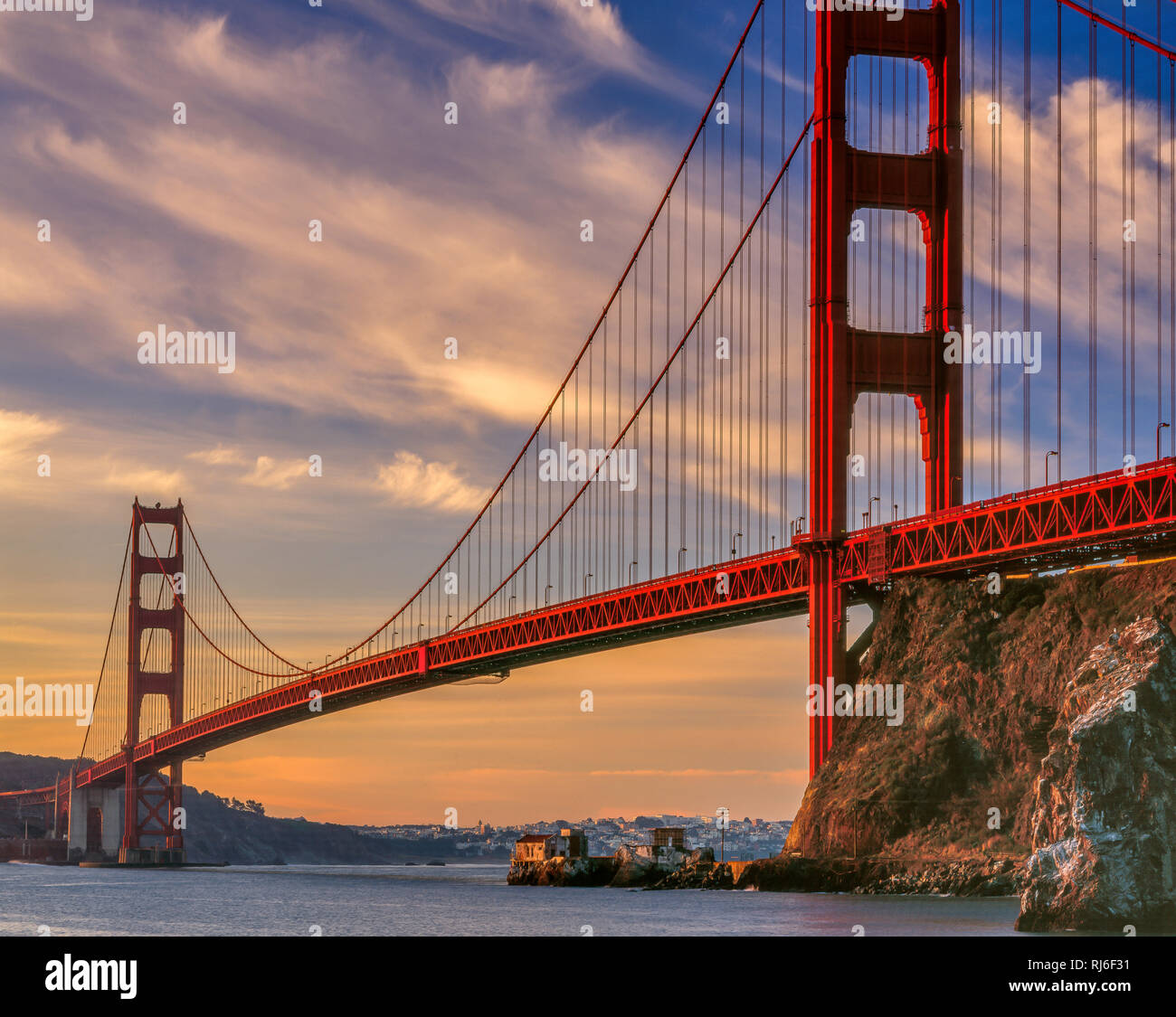 Sunrise, Golden Gate Bridge di San Francisco, California Foto Stock