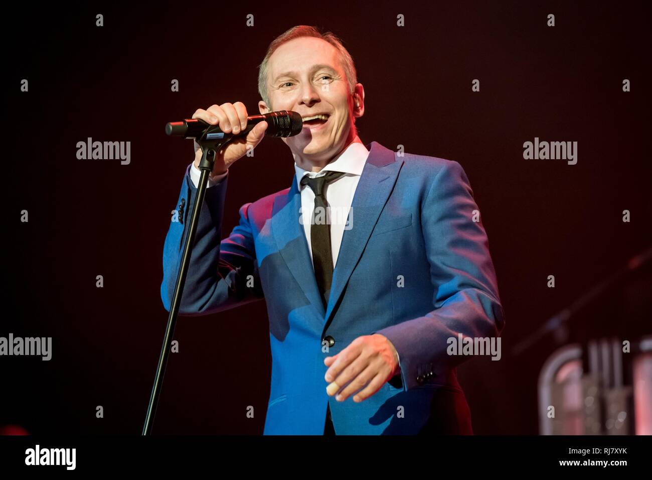 Berlino, Deutschland. 04 feb 2019. 04.02.2019, il belga di crossover e cantante pop Helmut Lotti live in Verti Music Hall di Berlino. | Utilizzo di credito in tutto il mondo: dpa/Alamy Live News Foto Stock