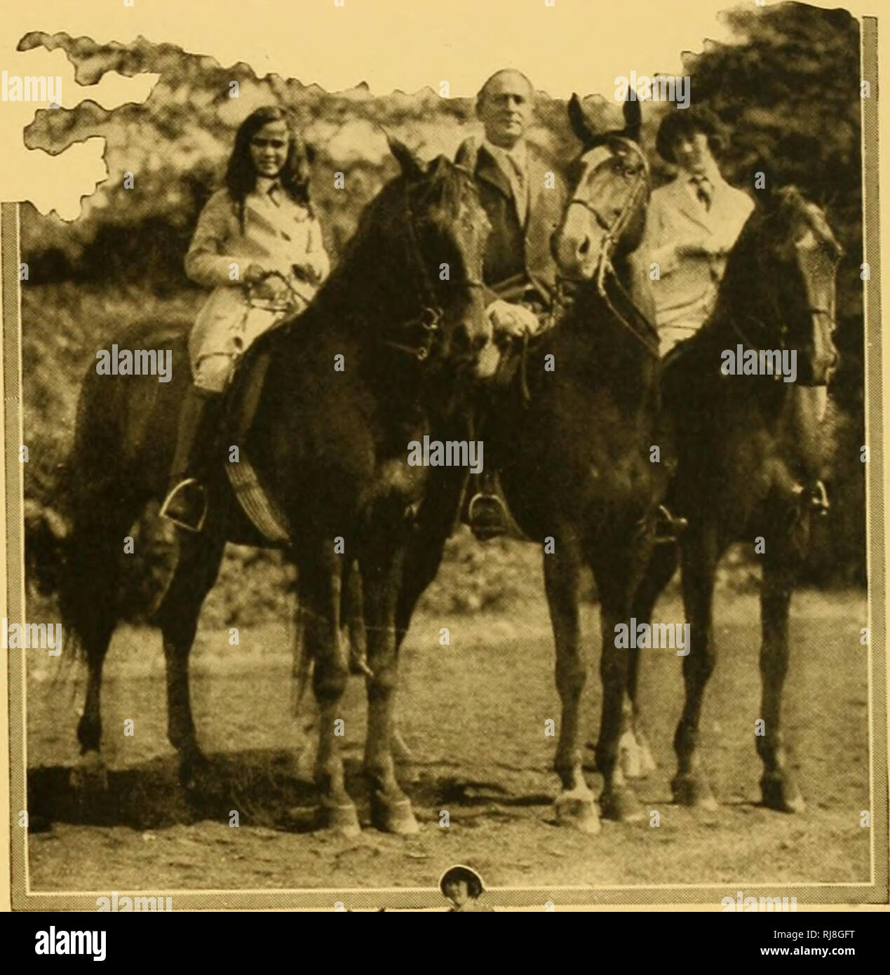 . Chicago associazione equestre : organizzato 1908. Cavalieri e horsewomen -- Illinois Chicago; cavalli; Cavalli -- Illinois a Chicago. ROSTER CHICAGO associazione equestre corretti per Aprile 14th, 1921 Charles R. Adams Robert H. Adams Harry Adams Harry R. Adams Miss Rose Adler Sidney Adler Louis N. Ainbinder E. E. Amory Miss Margaret C. Anderes C. H. Anderson Miss Esther Mae Anderson O. J. Arnold Laurance H. Corazza Clarence L. Ascher James H. Ashby Emmett E. Bain Miss Blanche Baker Miss Edna Baker A. Ballenberg Miss Lola Rowe Banash Maurice A. Barnet P. Barnet M. W. Baumgarden Sig.ra Maria A. Bau Foto Stock