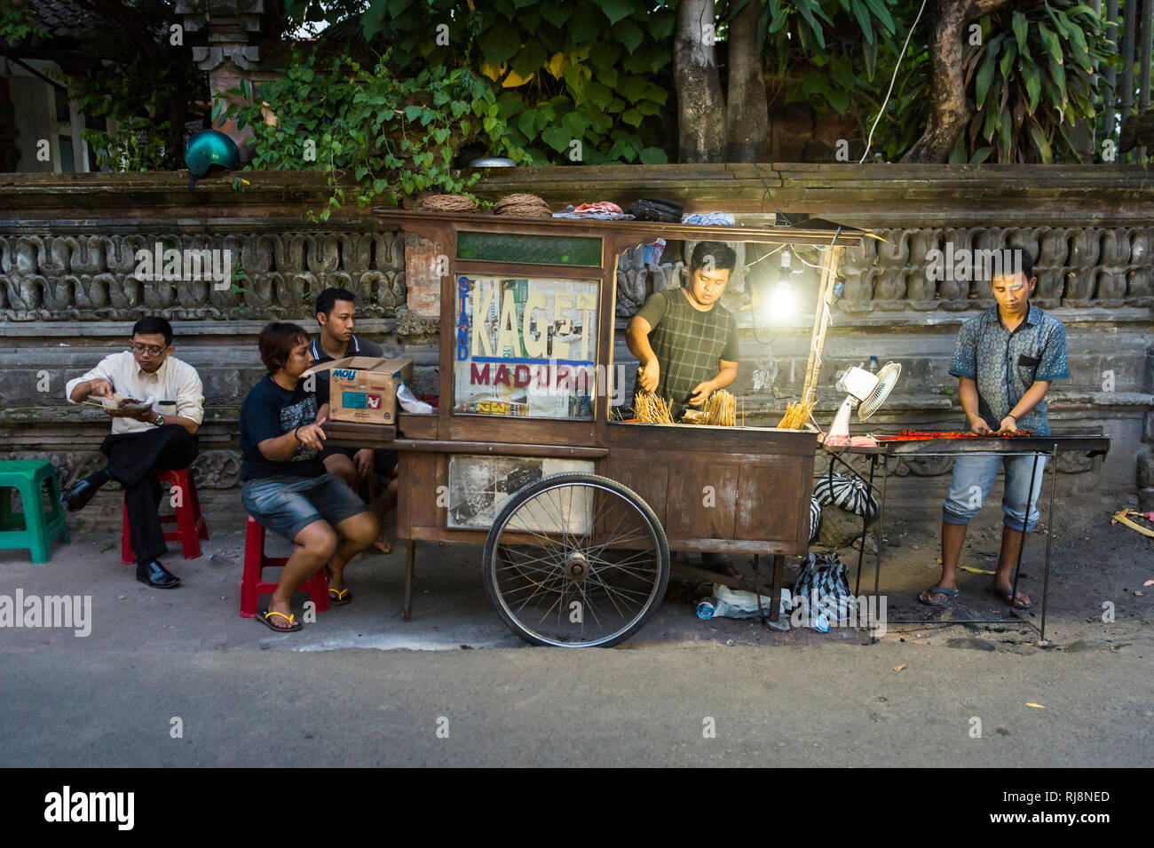 Garküche, Warung, in der Altstadt von Bali Foto Stock