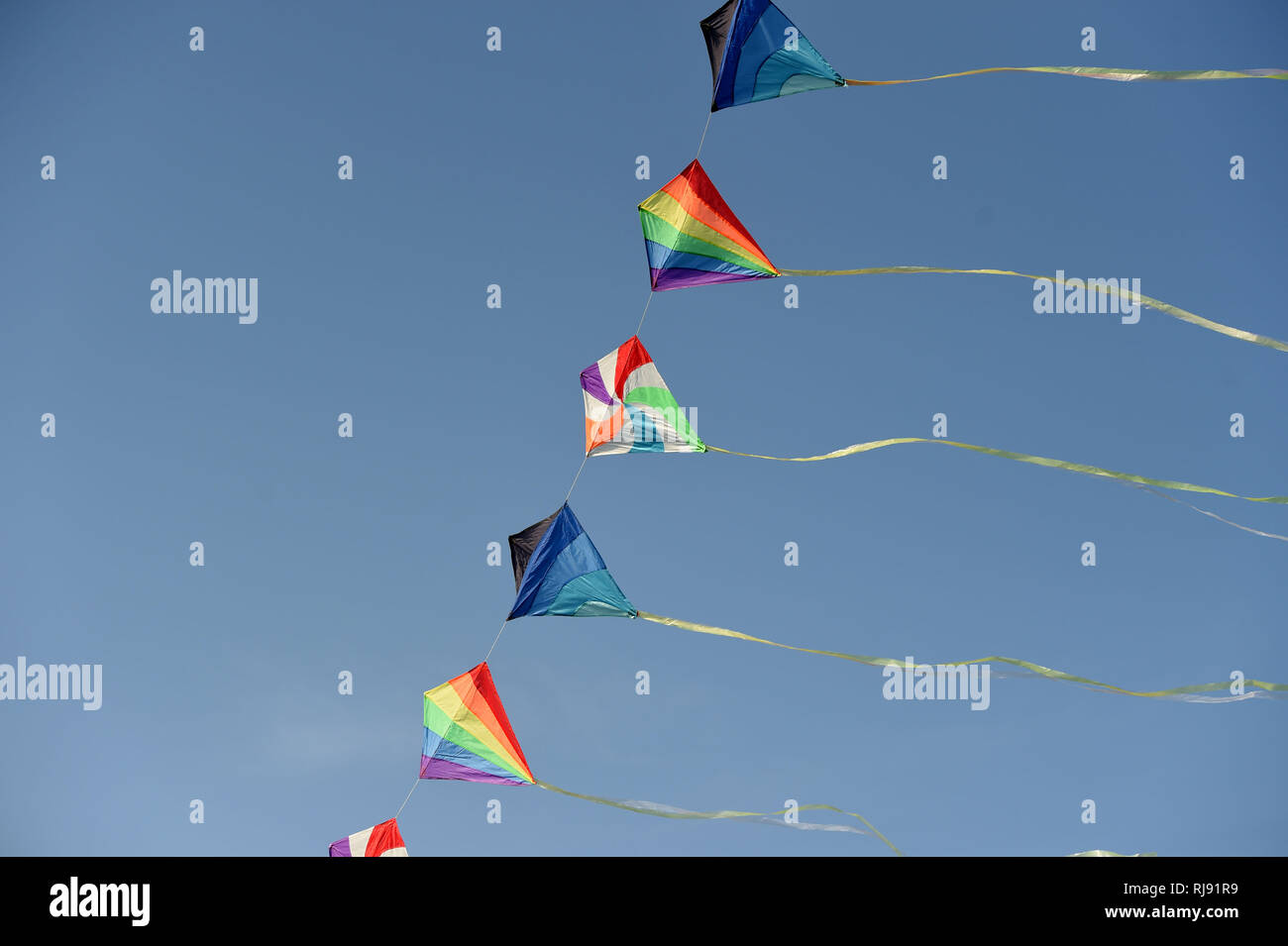 Crosby Gruppo Kite e Kite settentrionale gruppo display Blundelsands a. Lunedì 7 maggio 2018. Foto Stock