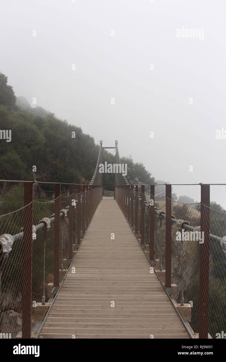 Sospeso tra le nuvole Foto Stock
