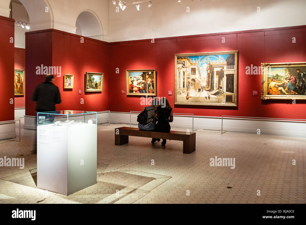 Mosca, Russia - 25 gennaio 2019: la gente in sala di arte italiana della mostra principale in Pushkin Museo Statale di Belle Arti. Museo Puskin è l'ampia Foto Stock