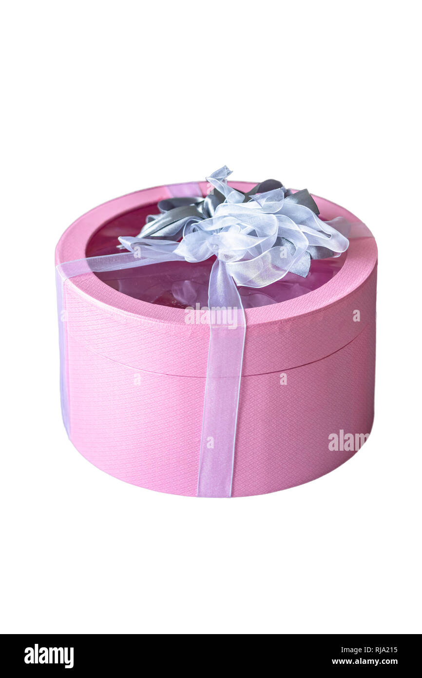 Rosa confezione regalo con nastro bow isolati su sfondo bianco Foto Stock