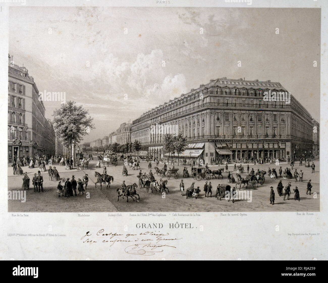 Xix secolo vista del Grand Hotel, Parigi vicino all'intersezione di Place de L'Opera. Il Cafe de la Paix è visto con una tenda abbassata. Carrozze trainate da cavalli passano attraverso le strade. Circa 1855 Foto Stock