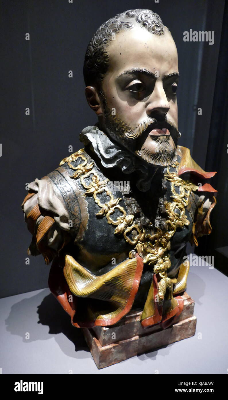 Verniciato argento, dipinta Terracotta busto di re Filippo II, ?f Spagna. Da Pompeo Leoni (ca. 1533-1608). Pompeo Leoni ha lavorato come scultore per lo spagnolo Asburgo. Questo insolito, testa di argento fuso verniciato e naturalisticamente, è stato trasformato in un busto solo a Vienna nel XVIII secolo. Foto Stock