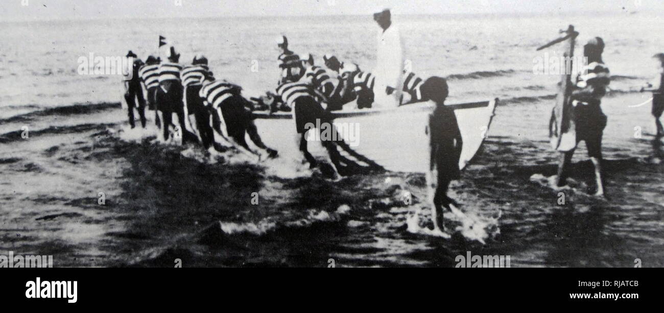 Haganah membri del dolphin club sport pratica con piccole imbarcazioni in Palestina 1937 Foto Stock