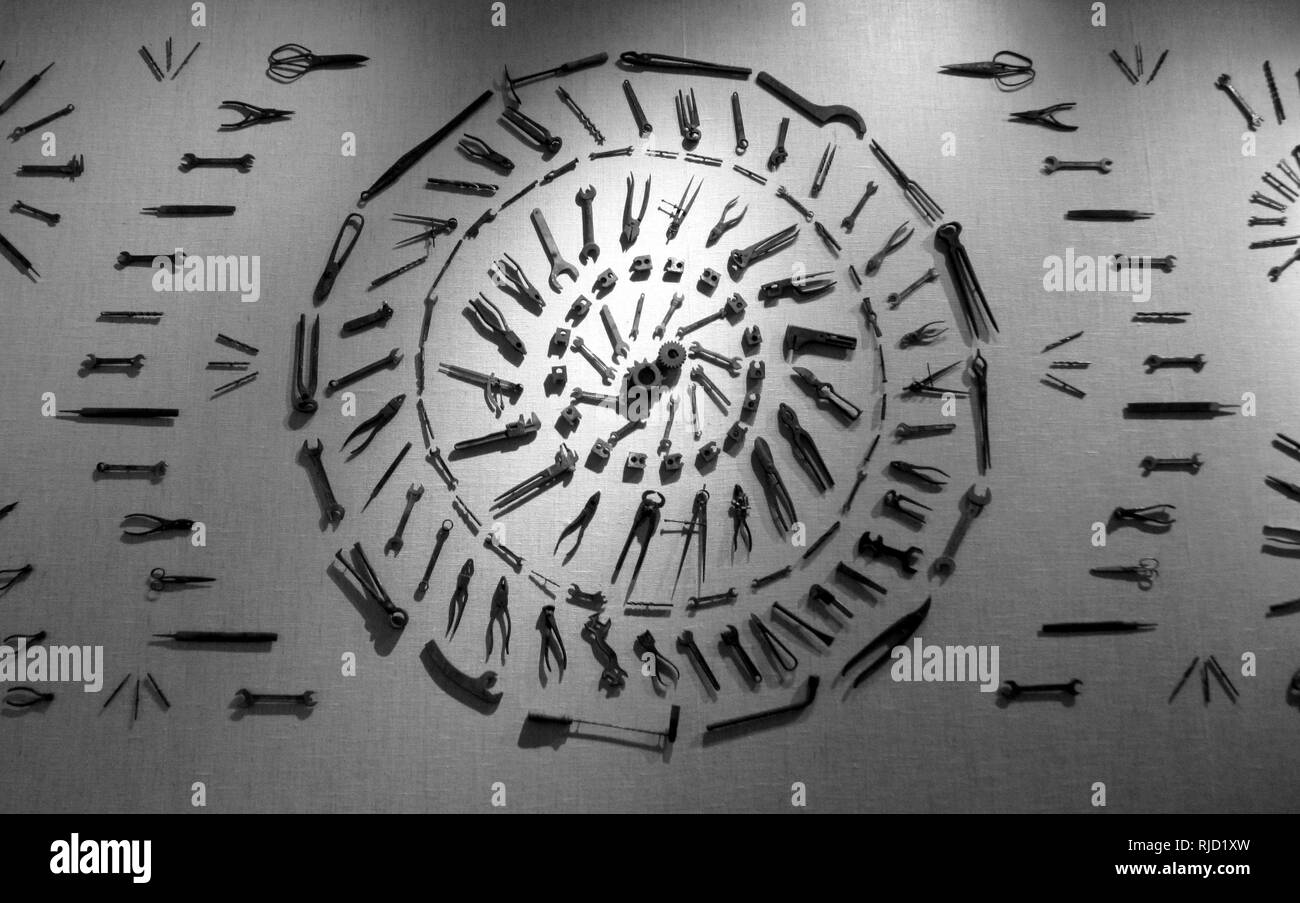 Cerchio di hardware a Burr & Co Café, Londra, Regno Unito. Foto Stock