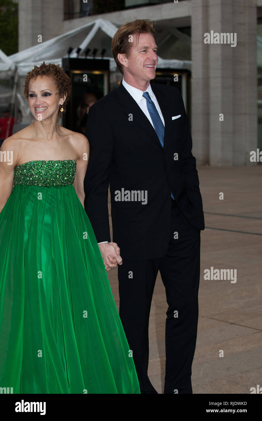 NEW YORK, 18 maggio 2009: Cari Modine e Matthew Modine frequentare la sessantanovesima annuale di American Ballet Theatre Gala di primavera al Metropolitan Opera House Foto Stock