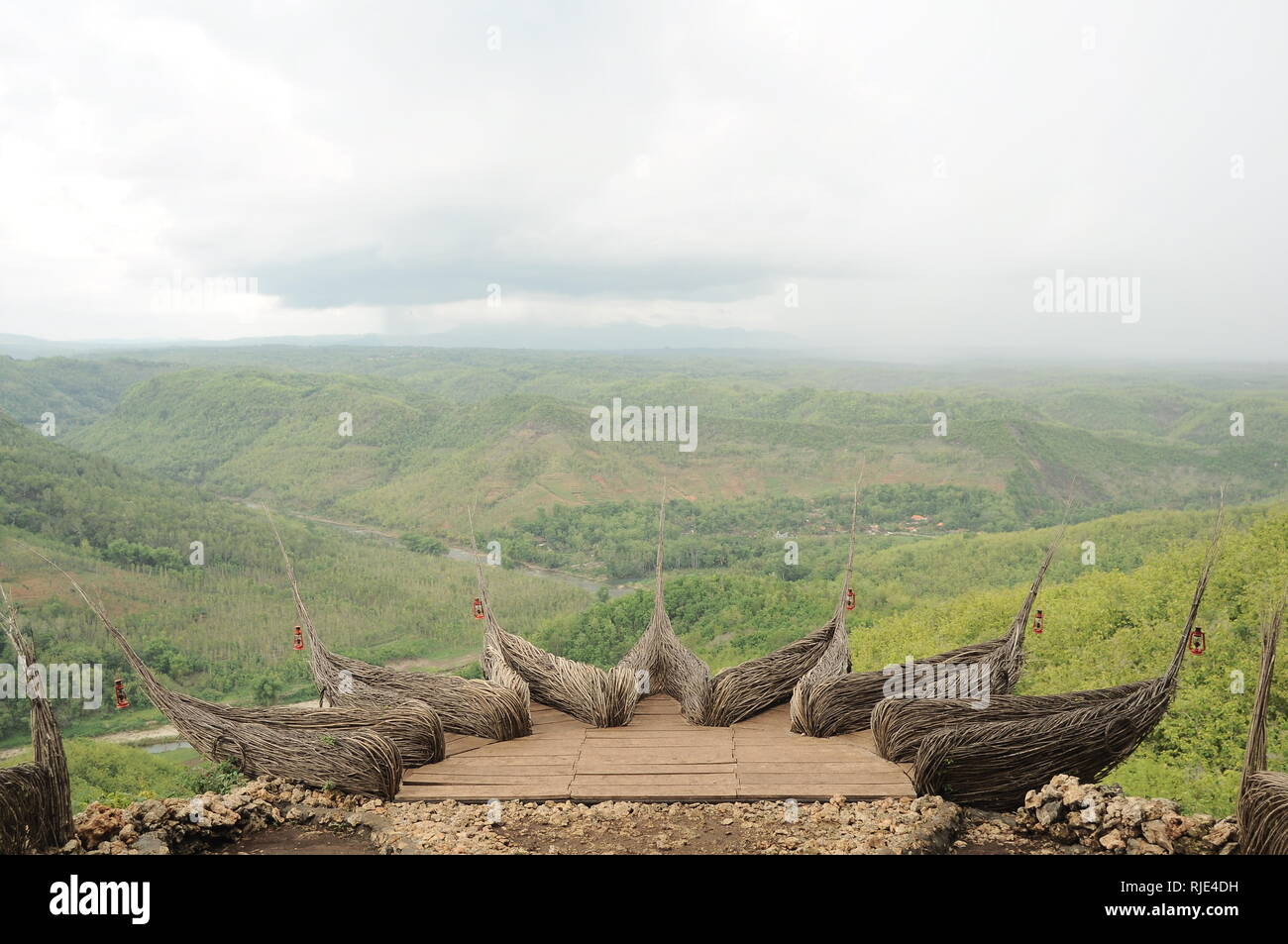 Watu payung è un posto migliore per guardare l'alba in collina. Foto Stock