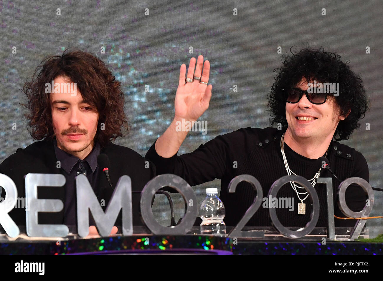 Foto di Matteo Raser/LaPresse 06 Febbraio 2019 Sanremo, Italia Spettacolo Festival di Sanremo 2019, conferenza Zen Circus Nella foto: Zen Circus Foto Matteo Raser/LaPresse Febbraio 06th, 2019 Sanremo, Italia Entertainment Festival di Sanremo 2019, Zen Circus conferenza stampa nella foto: Zen Circus Foto Stock