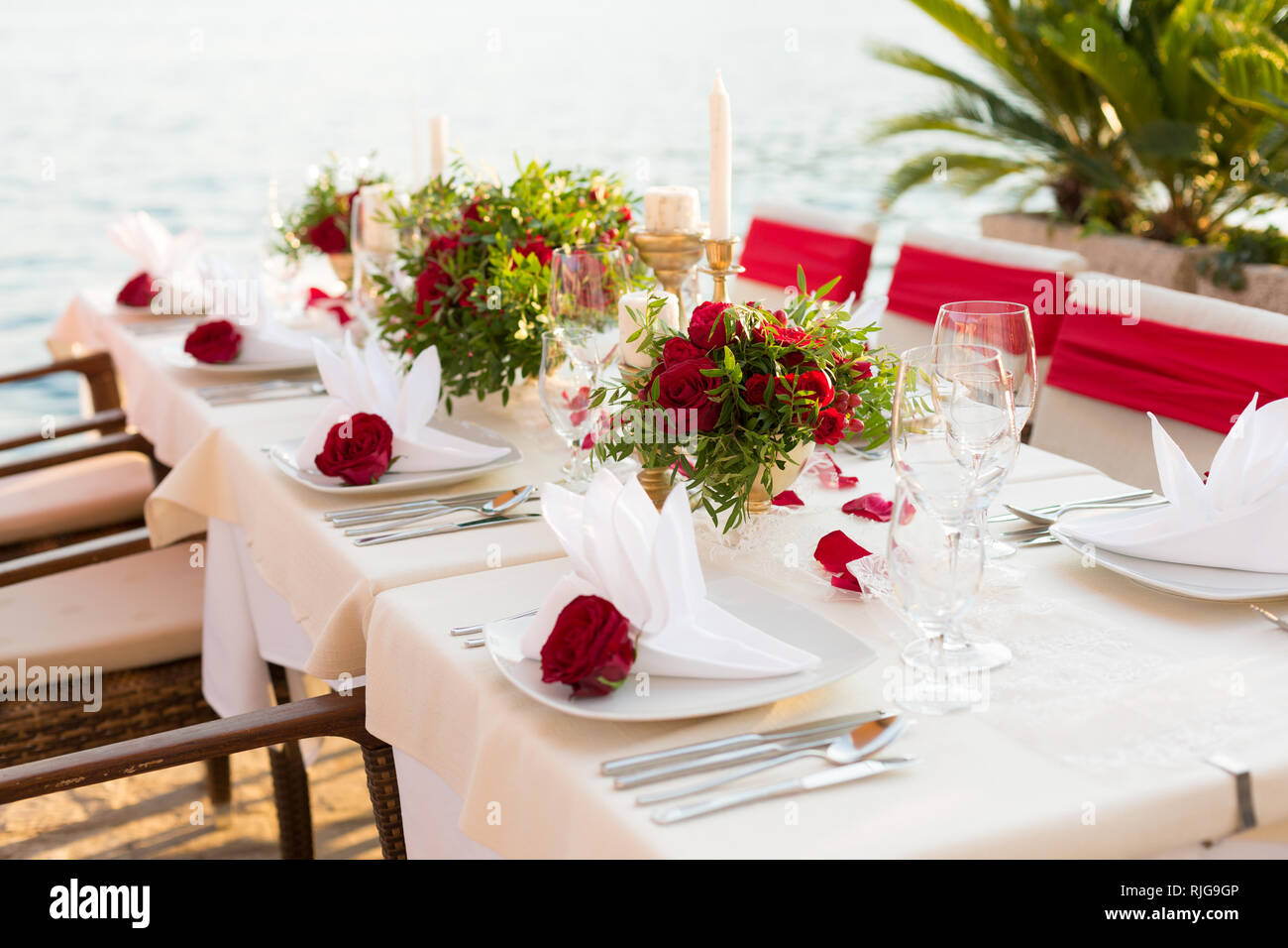 WedDecor 10 Runner Da Tavolo In Raso Rosso 28x275 Cm - Per Matrimoni, Feste Di Compleanno, Banchetti E Eventi - Eleganti E Durevoli - 2