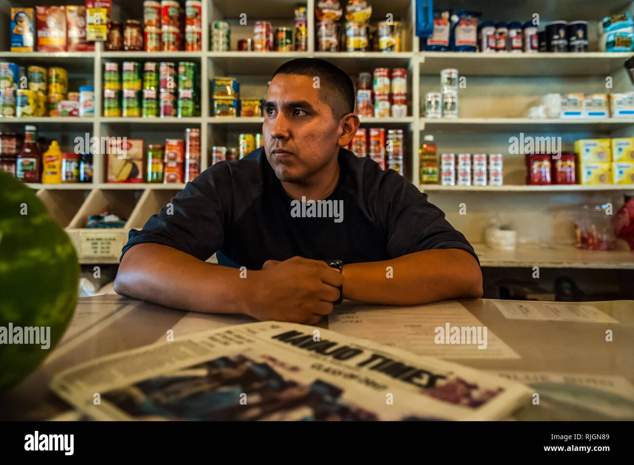 Indiano Navajo, Hubbell Trading Post, Ganado, Arizona, Stati Uniti d'America, America del Nord Foto Stock