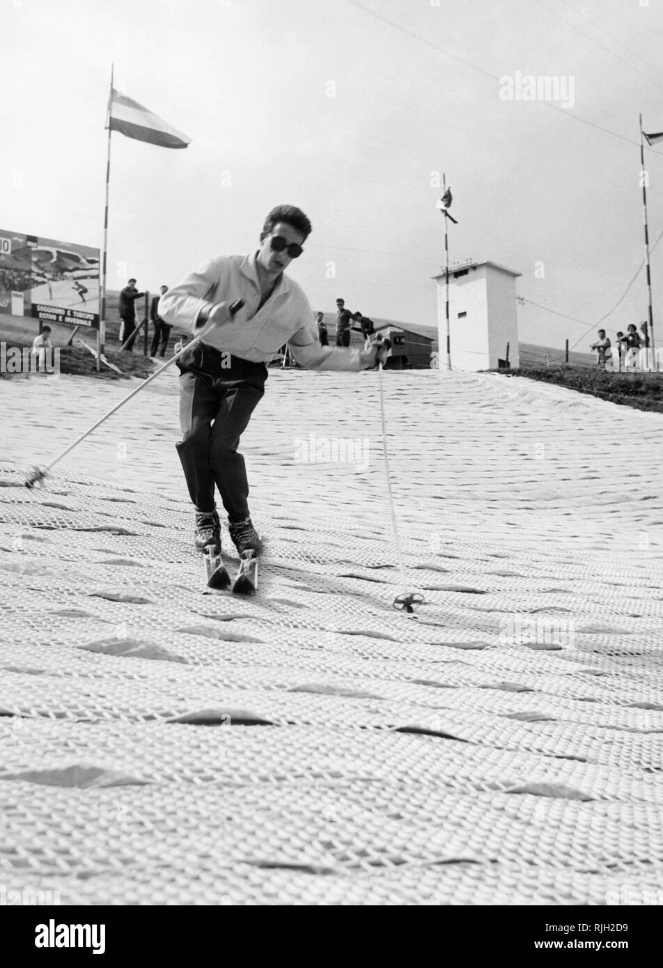 Plastica ski run, 1962 Foto Stock