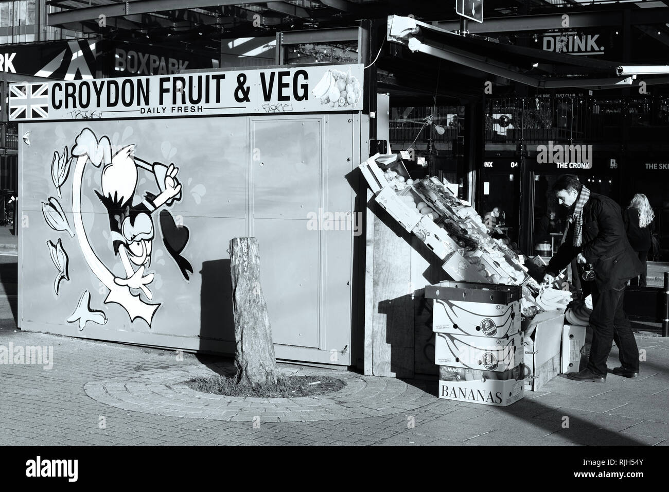 Pop up di frutta e verdura venditore Croydon Foto Stock