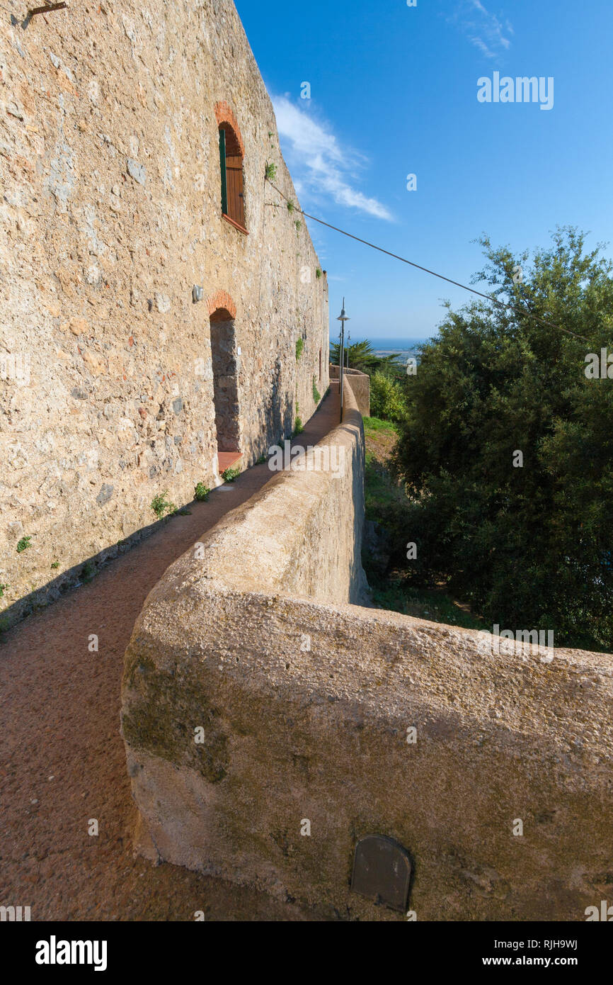 Capalbio è un rinnovato alta società sito turistico in Toscana, Italia. Foto Stock