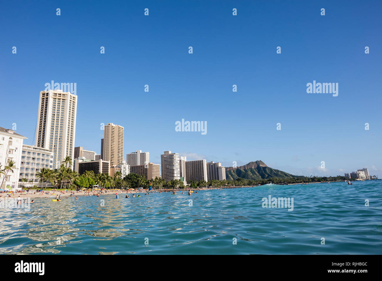 Persone in mare Foto Stock