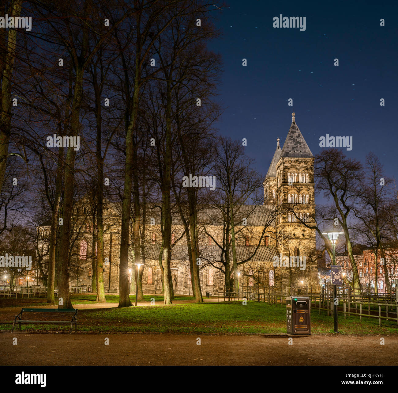 La cattedrale (Domkyrkan) di notte, Lund, Skane, Svezia e Scandinavia Foto Stock