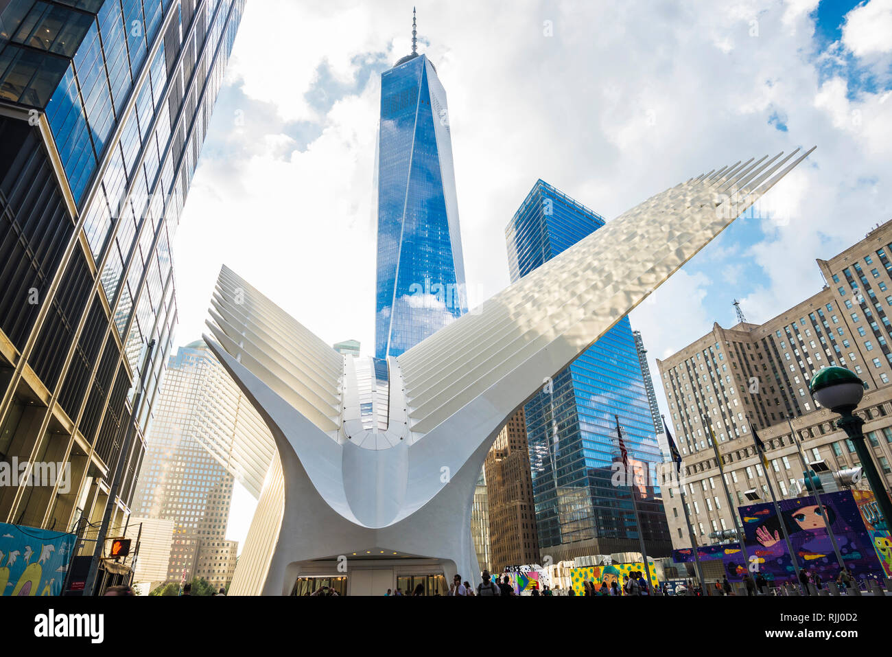 La città di New York, Stati Uniti d'America - 26 Luglio 2018: World Trade Center station (percorso), un nuovo mozzo di transito in Lower Manhattan chiamato l'occhio, progettato da Santiago a Ca Foto Stock