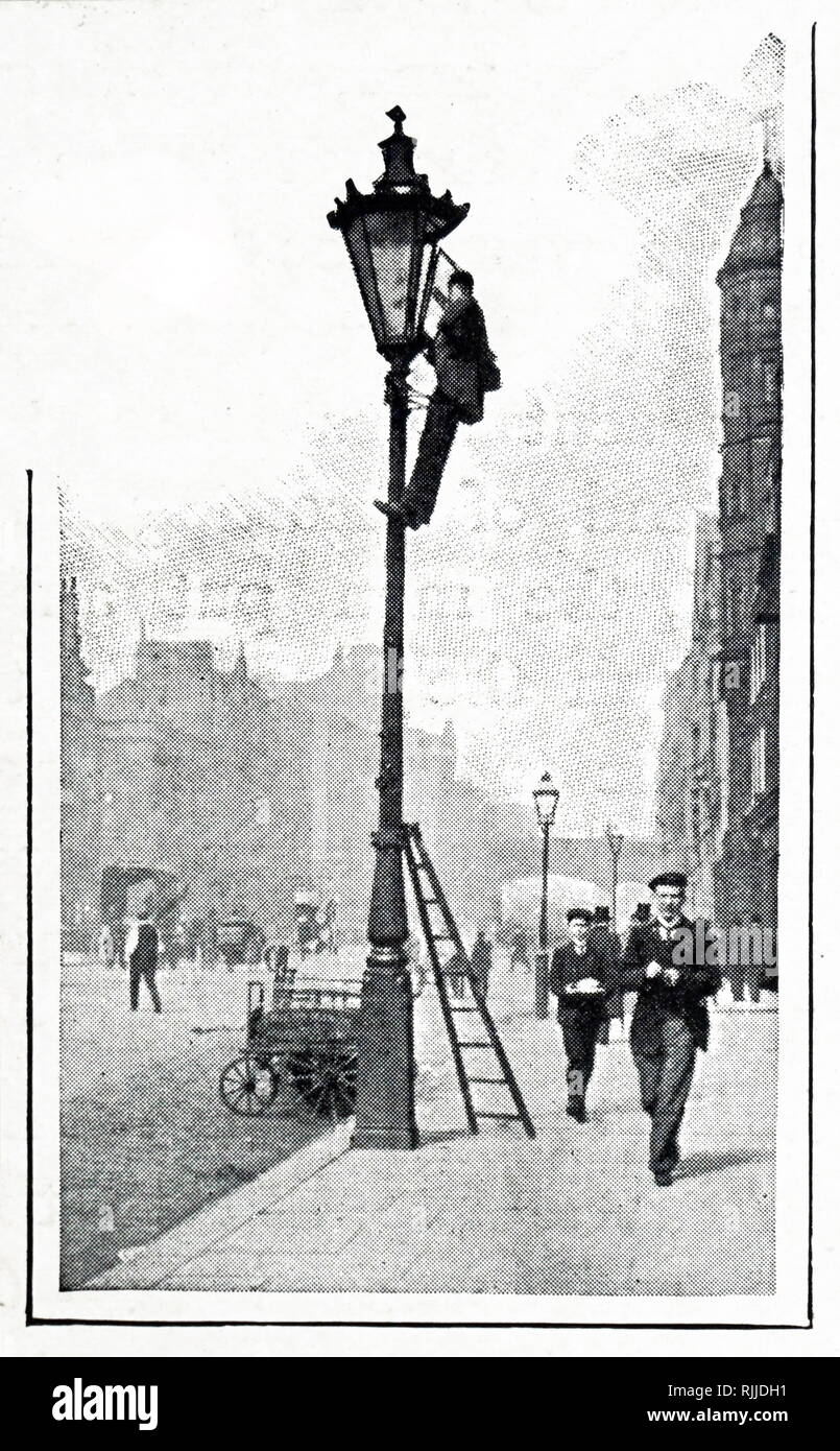 Una incisione raffigurante un lamplighter di Londra e il suo assistente di ricaricare i serbatoi di olio lampade stradali. Datata del XIX secolo Foto Stock