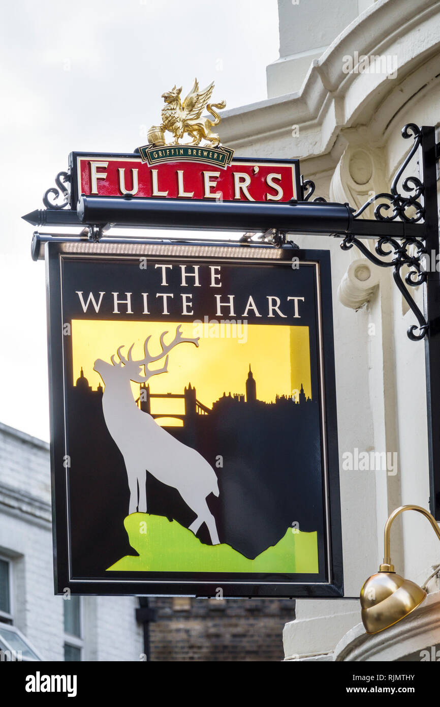 Londra Inghilterra Gran Bretagna Lambeth Waterloo South Bank La Casa pubblica White Hart tradizionale pub bar lounge pub esterno Foto Stock