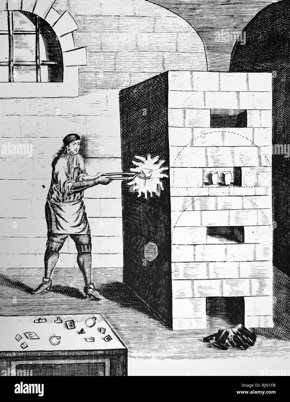Frontespizio del quinto libro di Johannes Baptista della Barta 'Magis Naturalis", Norimberga, 1715, intitolata " di modifica di petali', che mostra un operatore la rimozione di un crogiolo di metallo dal forno. Probabilmente gioielli in oro è mostrato in primo piano. Foto Stock