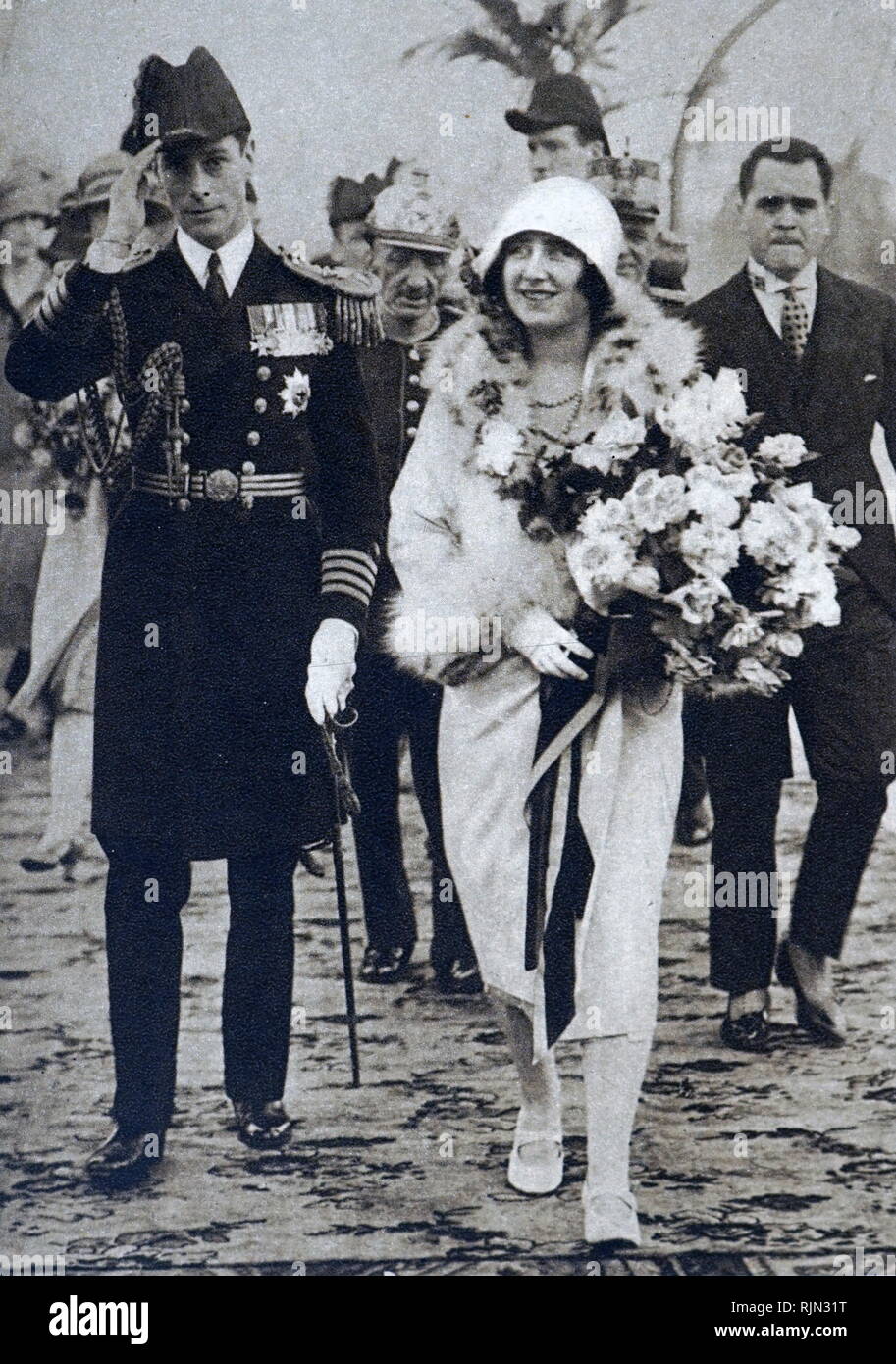 Il duca di York (più tardi Re Giorgio VI con la duchessa di York, più tardi la regina Elisabetta Regina Madre, nel 1927 arrivando a Maiorca Foto Stock