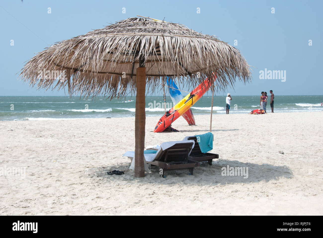 Ombrellone, a sud di Goa, India Foto Stock