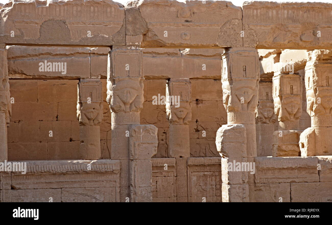 La cappella del nuovo anno; tempio di Hathor, Dendera, Egitto Foto Stock